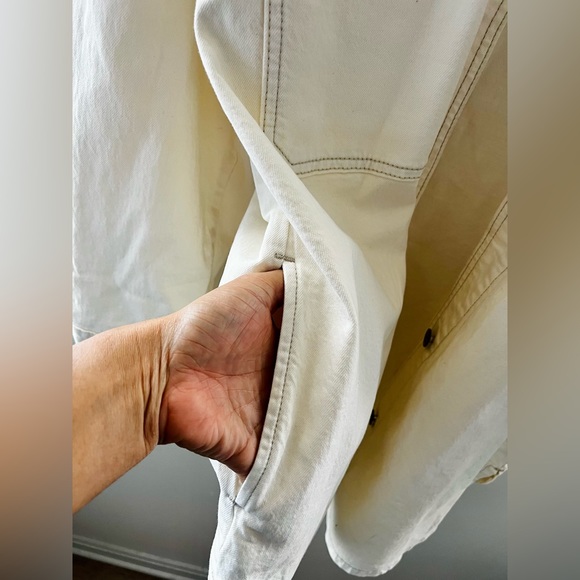 Abercrombie & Fitch Cream Denim Shacket Jacket with Contrast Stitching - Picture 7 of 8